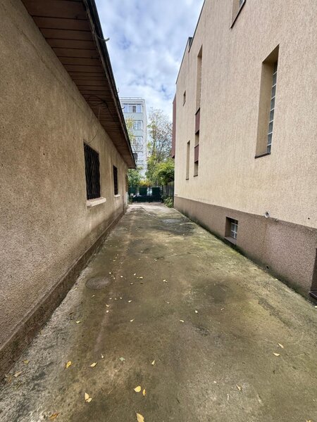Teren cu casa de renovat Bulevardul Basarabia Murgeni comision zero